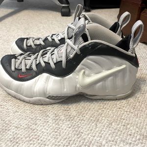 Nike Air Foamposite Pros Chrome White